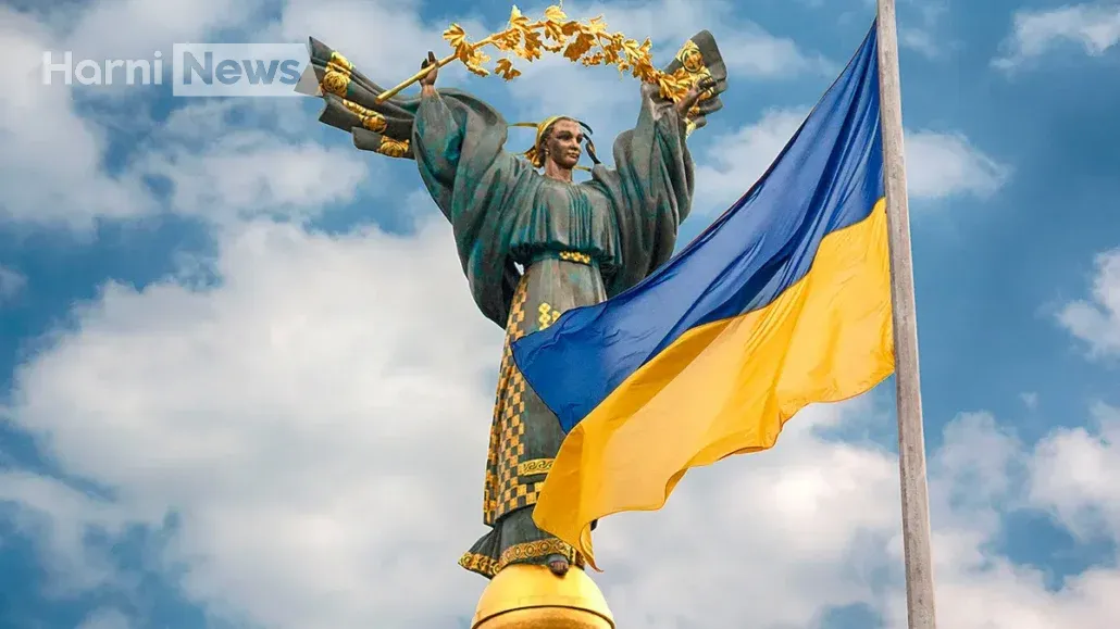 Державні свята України. Монумент незалежності